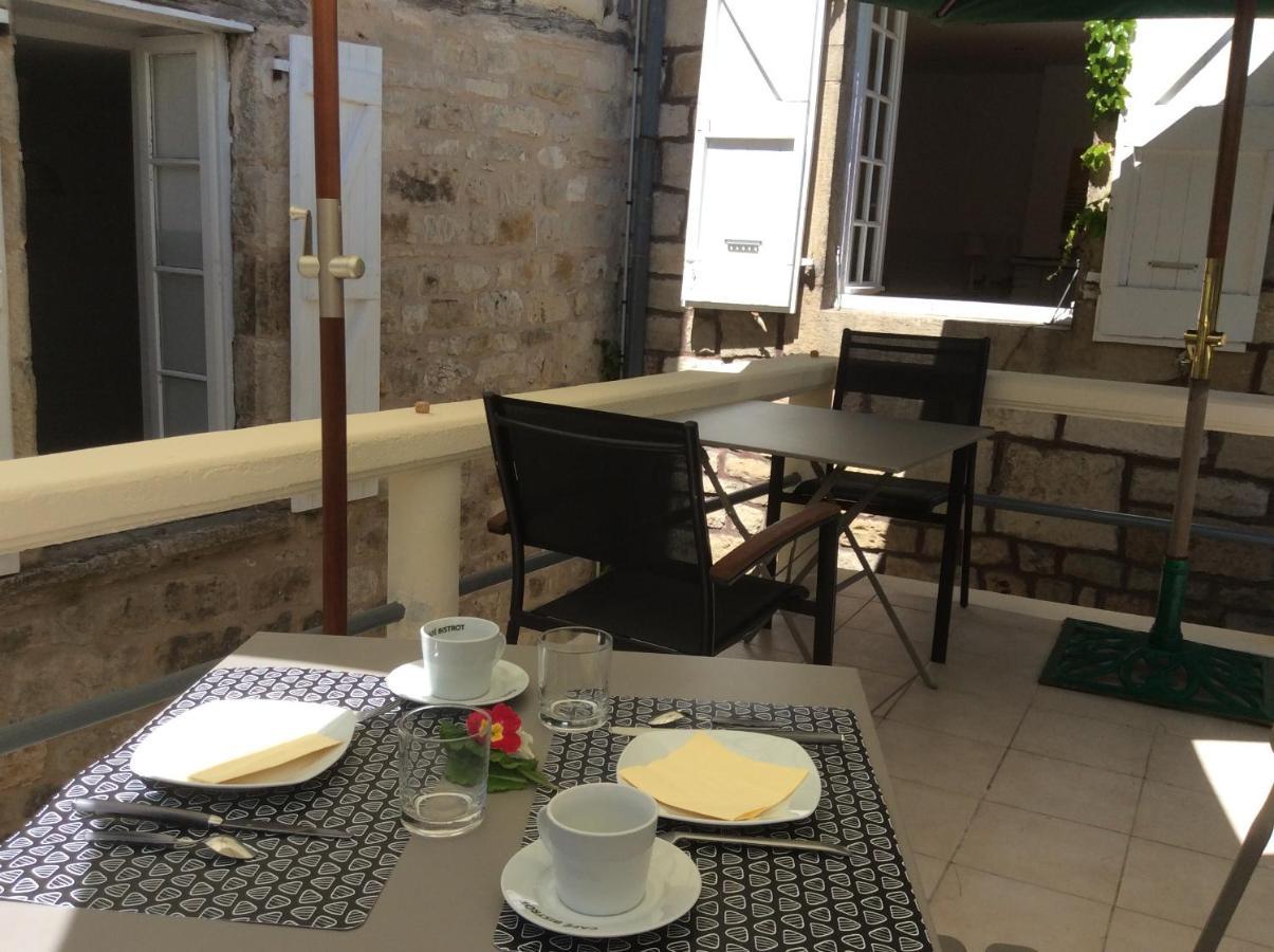 לינה וארוחת בוקר סן-אנטונין La Terrasse, Centre St-Antonin מראה חיצוני תמונה